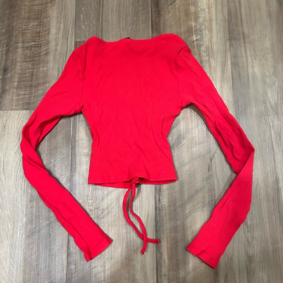H&M Long Sleeve Rushed Drawstring Top - Picture 2 of 2